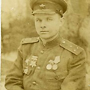 Жуков Евгений Иванович 22.01.1918-04.10.2002 Фото 1944 года